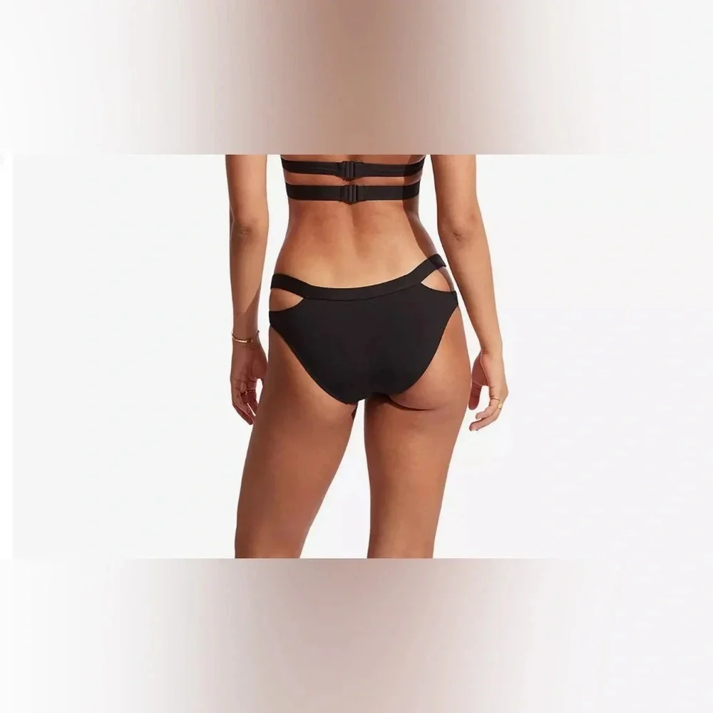 Seafolly this sleek